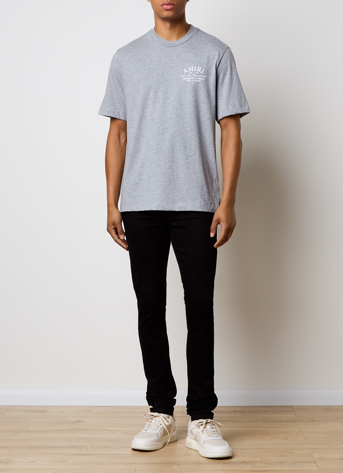AMIRI Arts District T-shirt met logo - voorkant 4 grijs