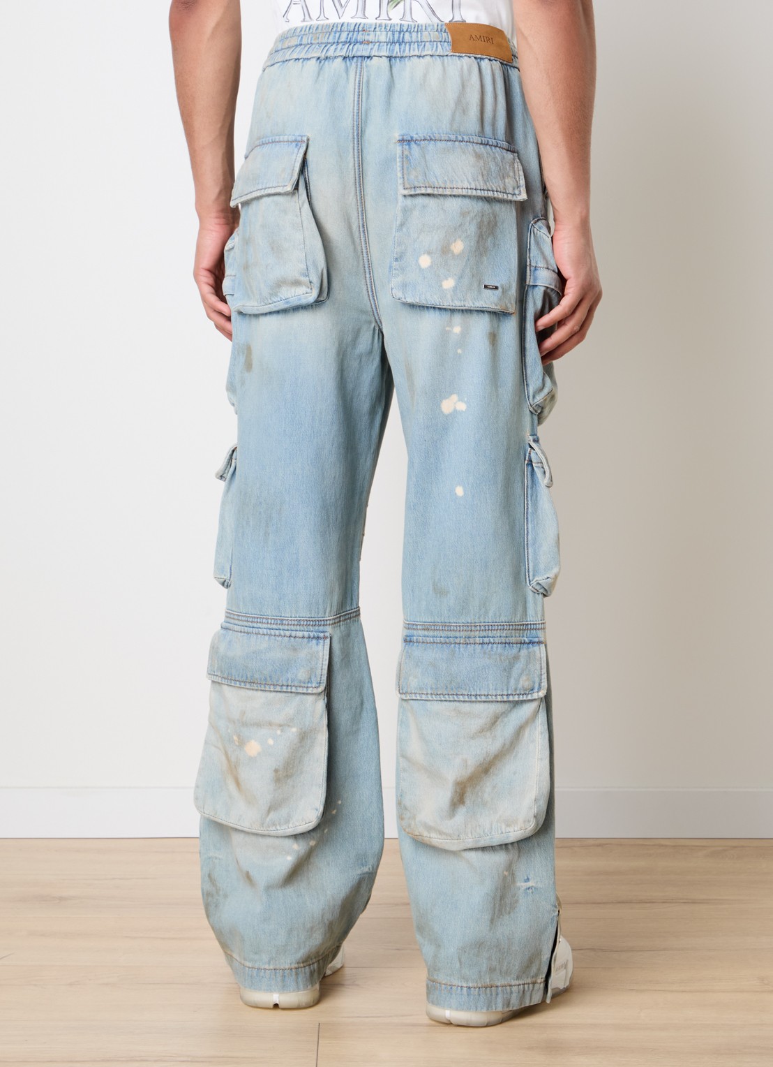 AMIRI Mid waist straight fit cargobroek van denim - achterkant indigo