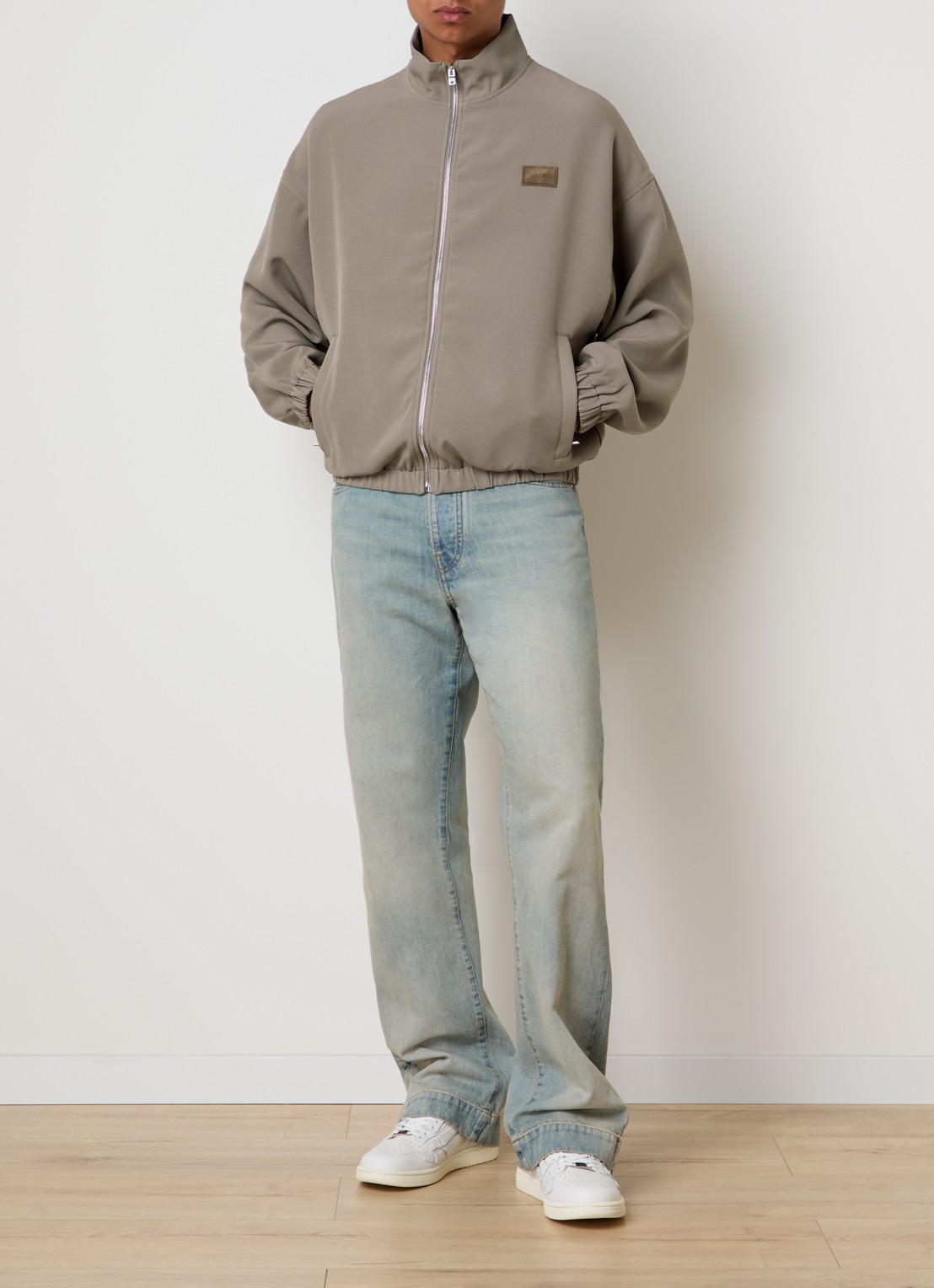 AMIRI Patch jack met logo en steekzakken - voorkant 2 zand