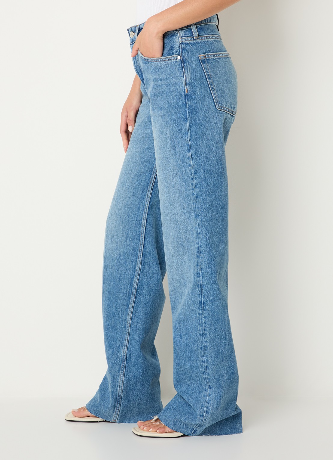 Anine Bing Hugh high waist straight leg jeans met medium wassing en steekzakken  - detail 2 indigo