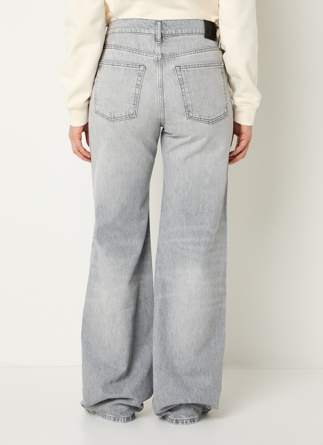 Anine Bing Hugh high waist wide fit jeans met gekleurde wassing - achterkant grijs