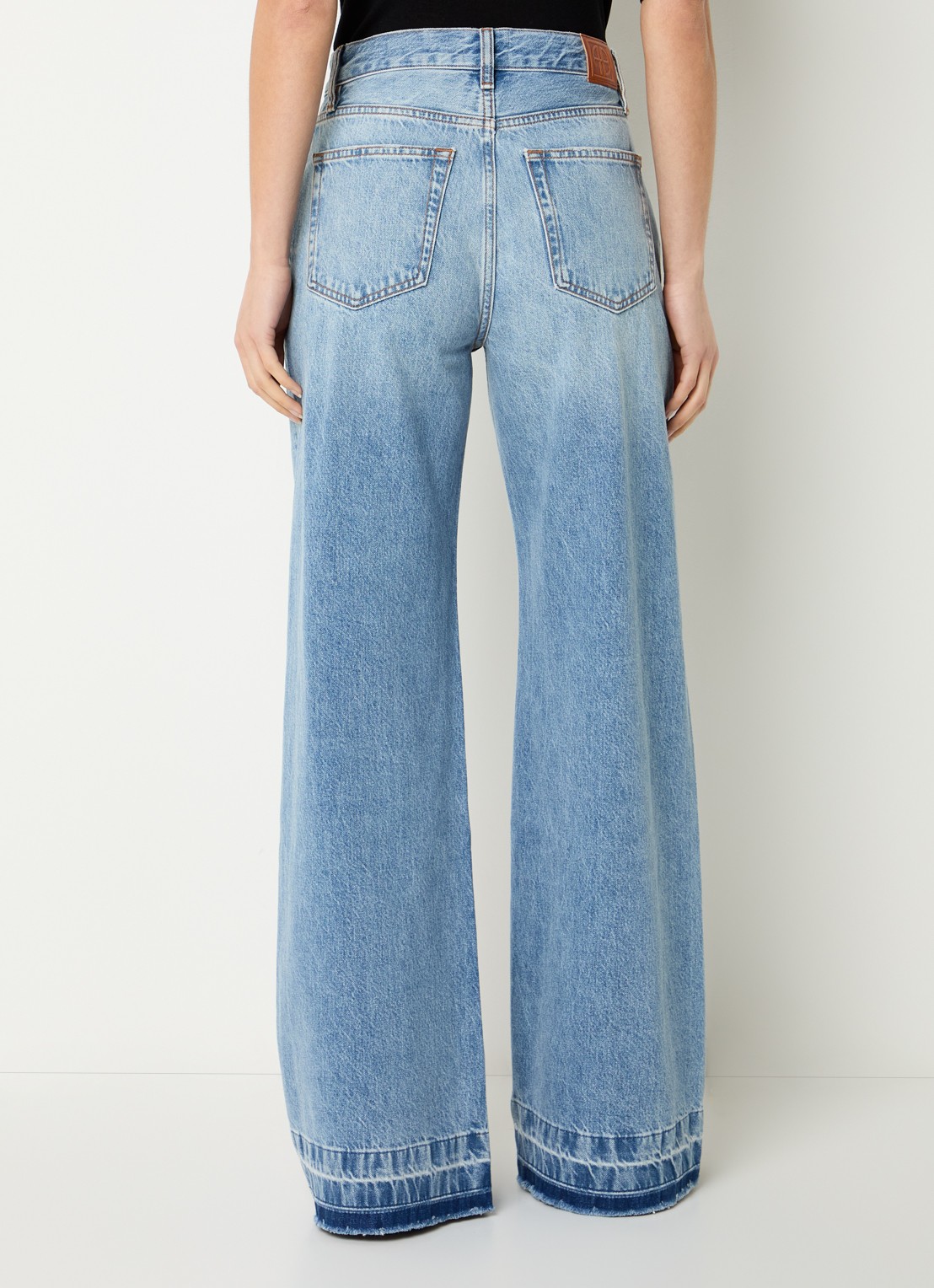 Anine Bing Lewis high waist flared fit jeans met medium wassing - achterkant 5 blauw