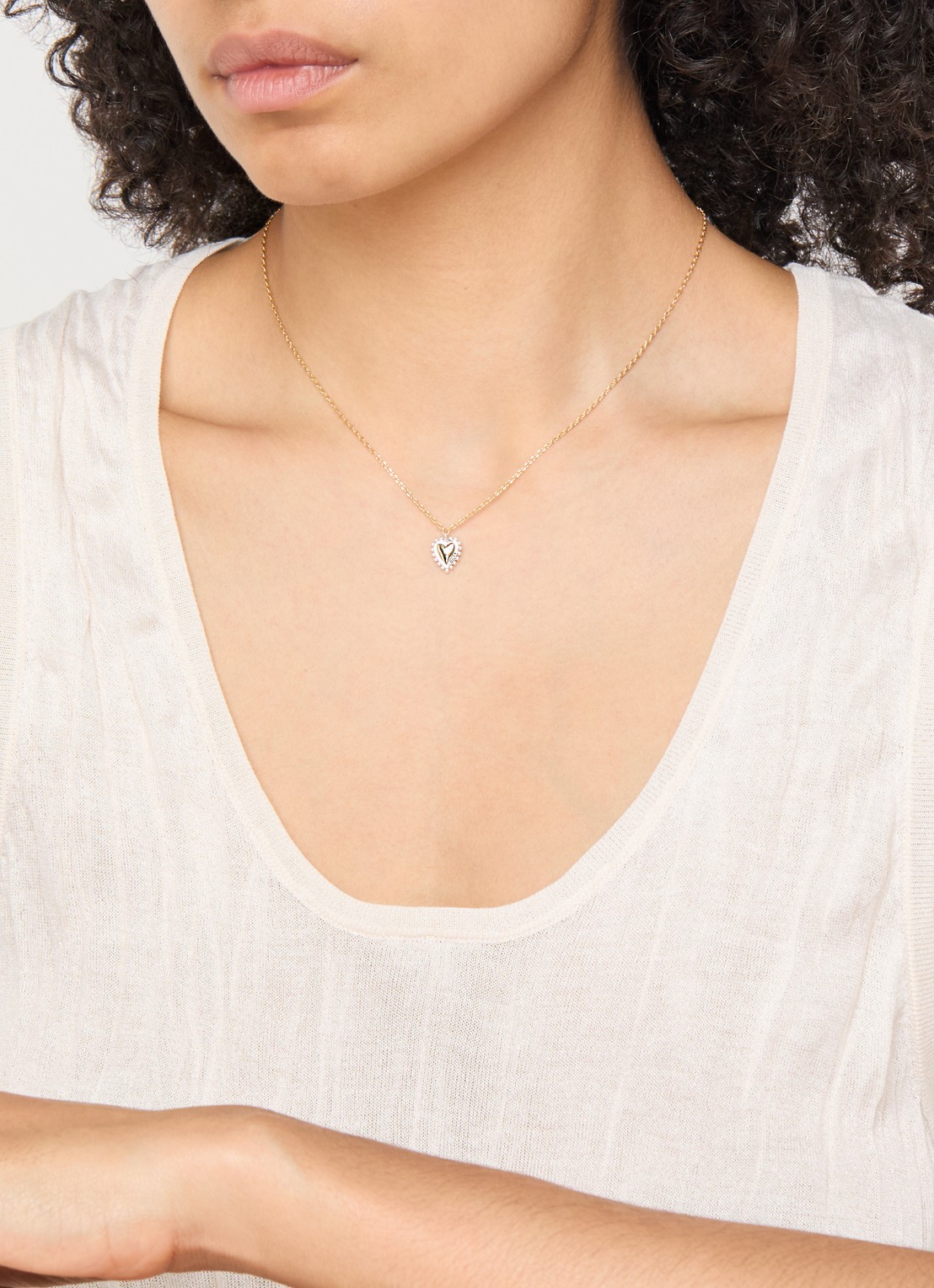 Anna + Nina Bravery Heart ketting  - voorkant 4 goud
