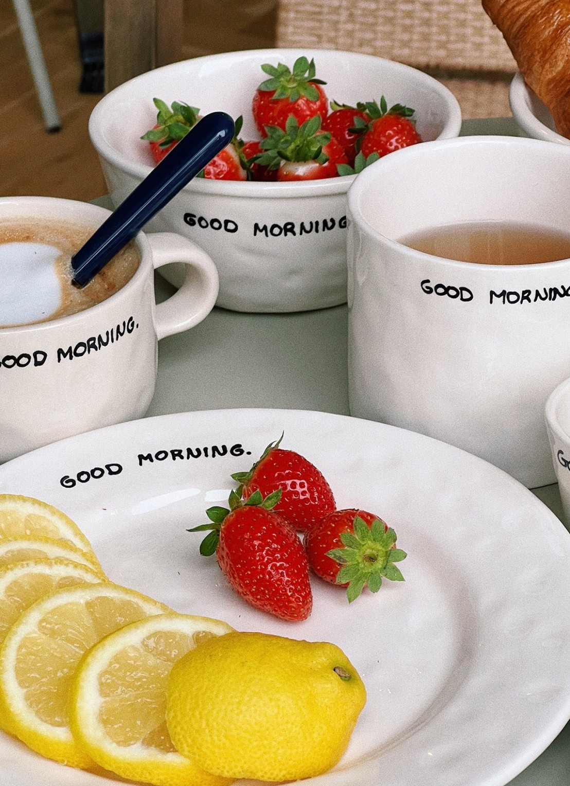 Anna + Nina Good Morning ontbijtbord 22 cm - voorkant 2 wit