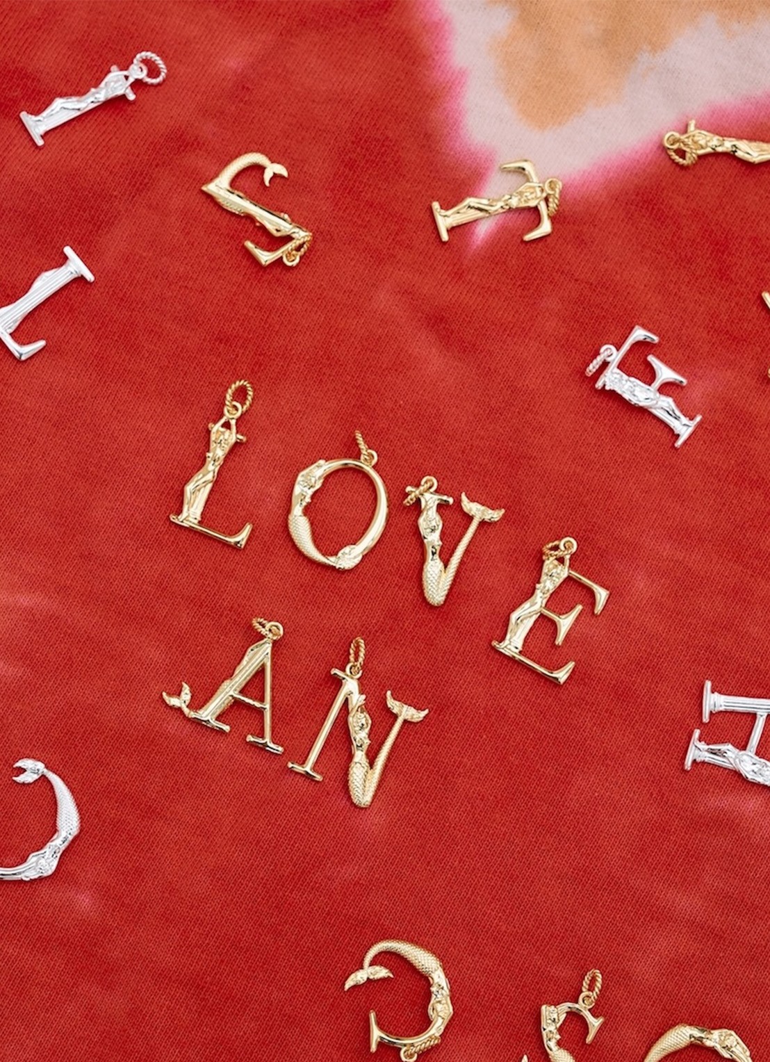 Anna + Nina Initial muse hanger L verguld - voorkant 2 goud