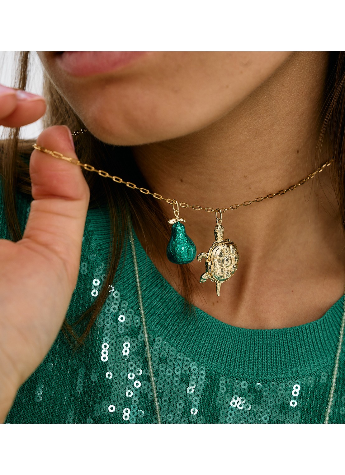 Anna + Nina Lush Pear hanger verguld - detail 4 goud