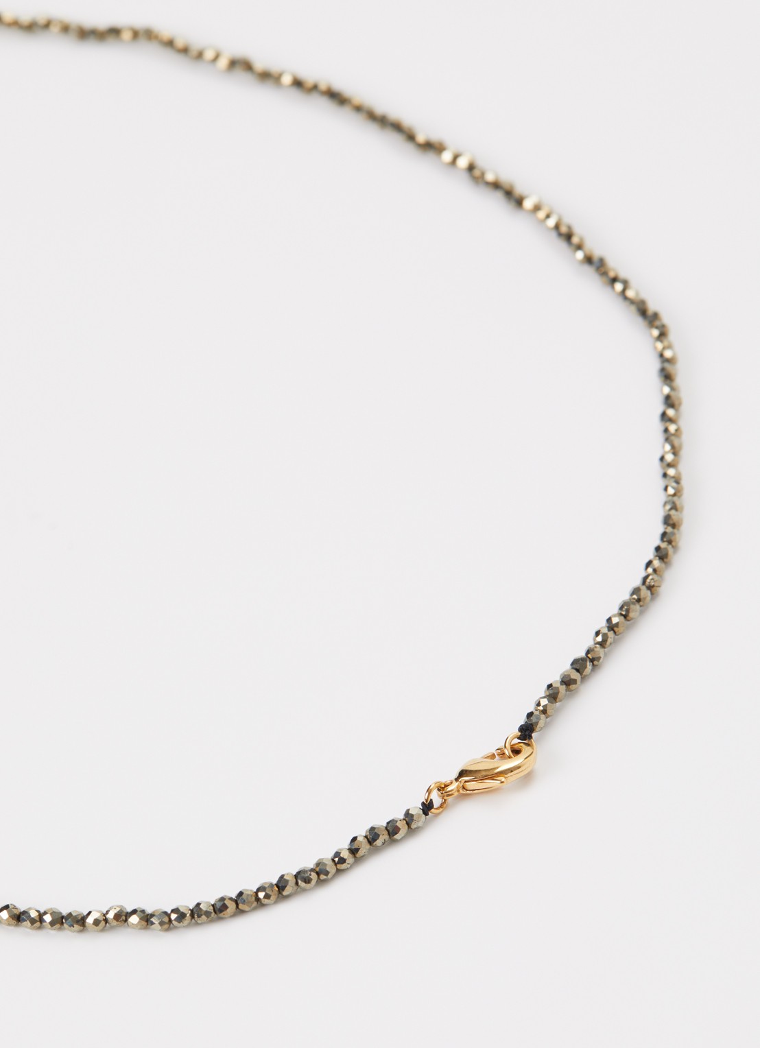 Anna + Nina Pyrite Gemstone ketting verguld - detail 2 goud