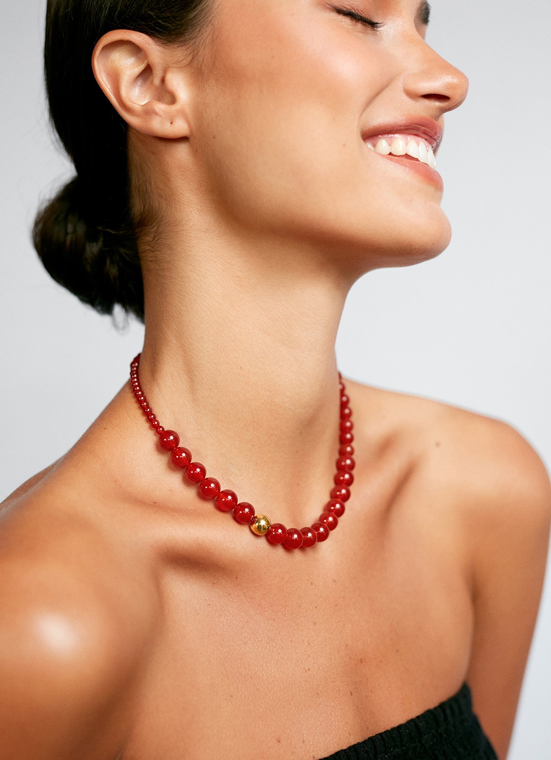 ANNI LU Float ketting verguld - detail donkerrood