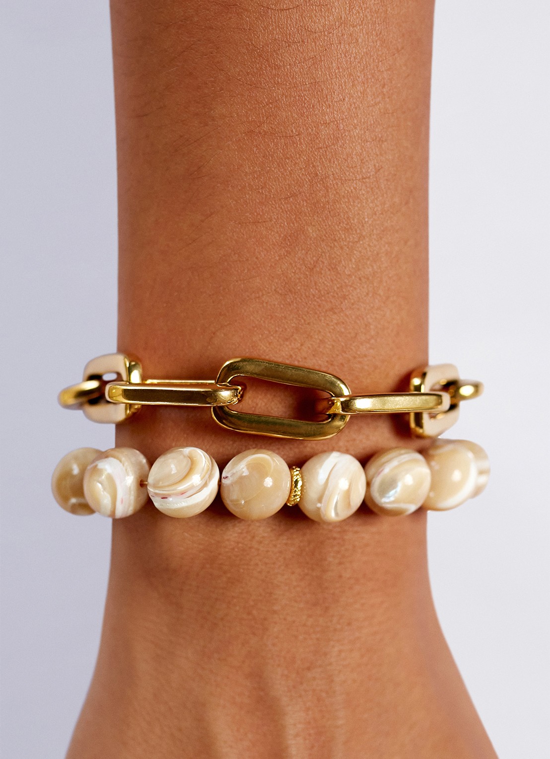 ANNI LU Jetset Gems armband verguld - detail 4 beige