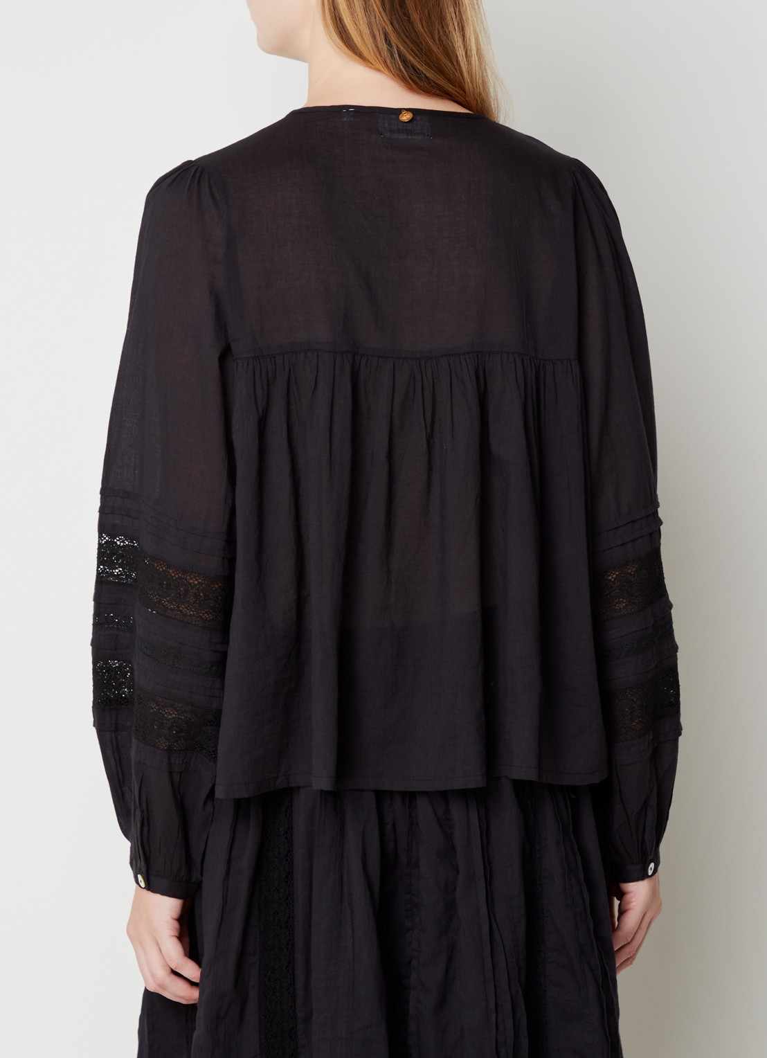 Antik Batik Aloha blouse met ballonmouw en details van kant - achterkant zwart