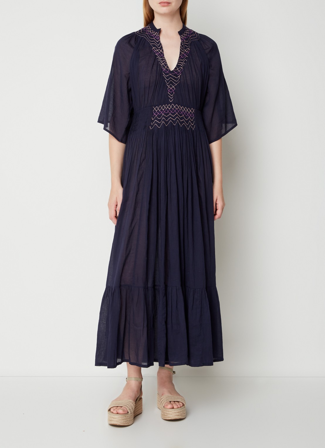 Antik Batik Ayo gelaagde maxi jurk met plissé en borduring - detail donkerblauw