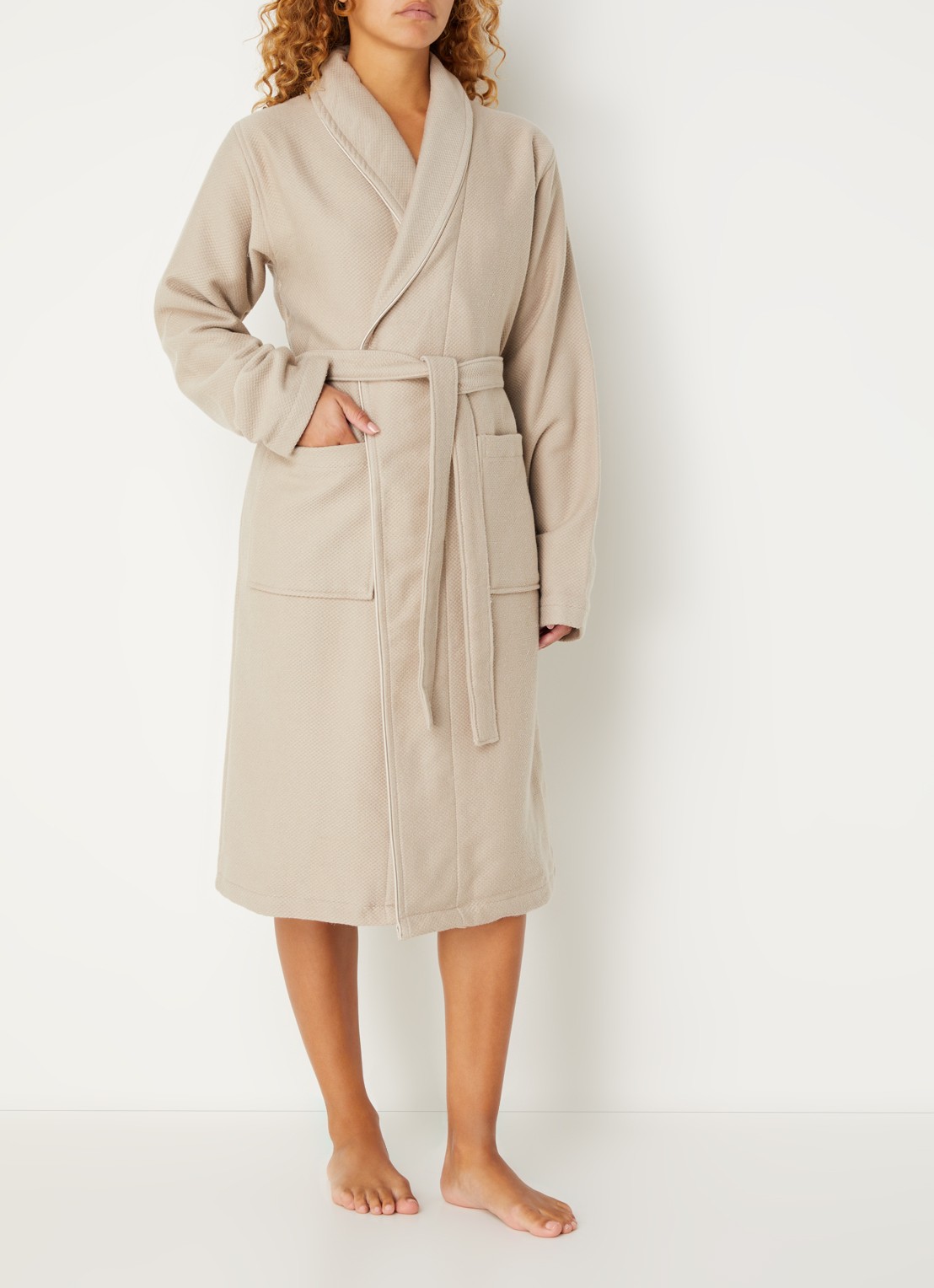 Aquanova Brooklyn badjas met steekzakken - voorkant 2 beige