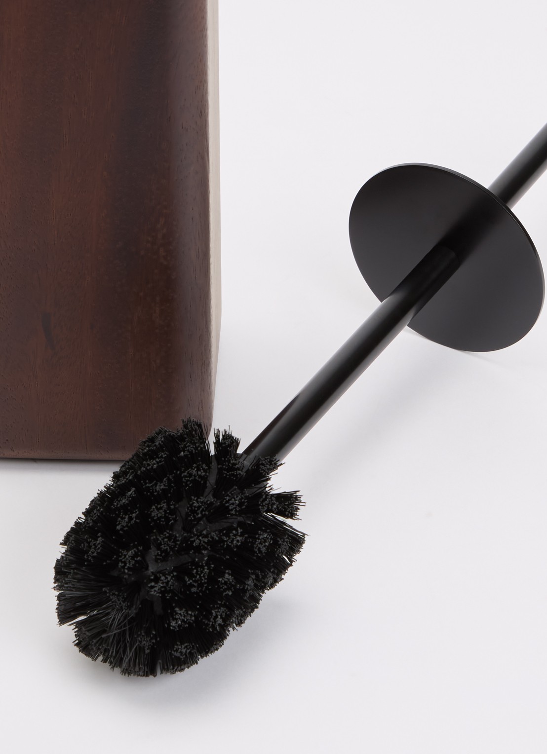 Aquanova Ebony toiletborstel met houder - voorkant 2 donkerbruin