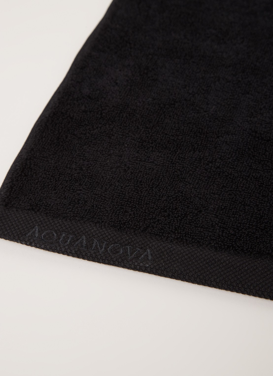 Aquanova London badlaken - 600 gr/m2 - 100 x 150 cm - detail 3 zwart
