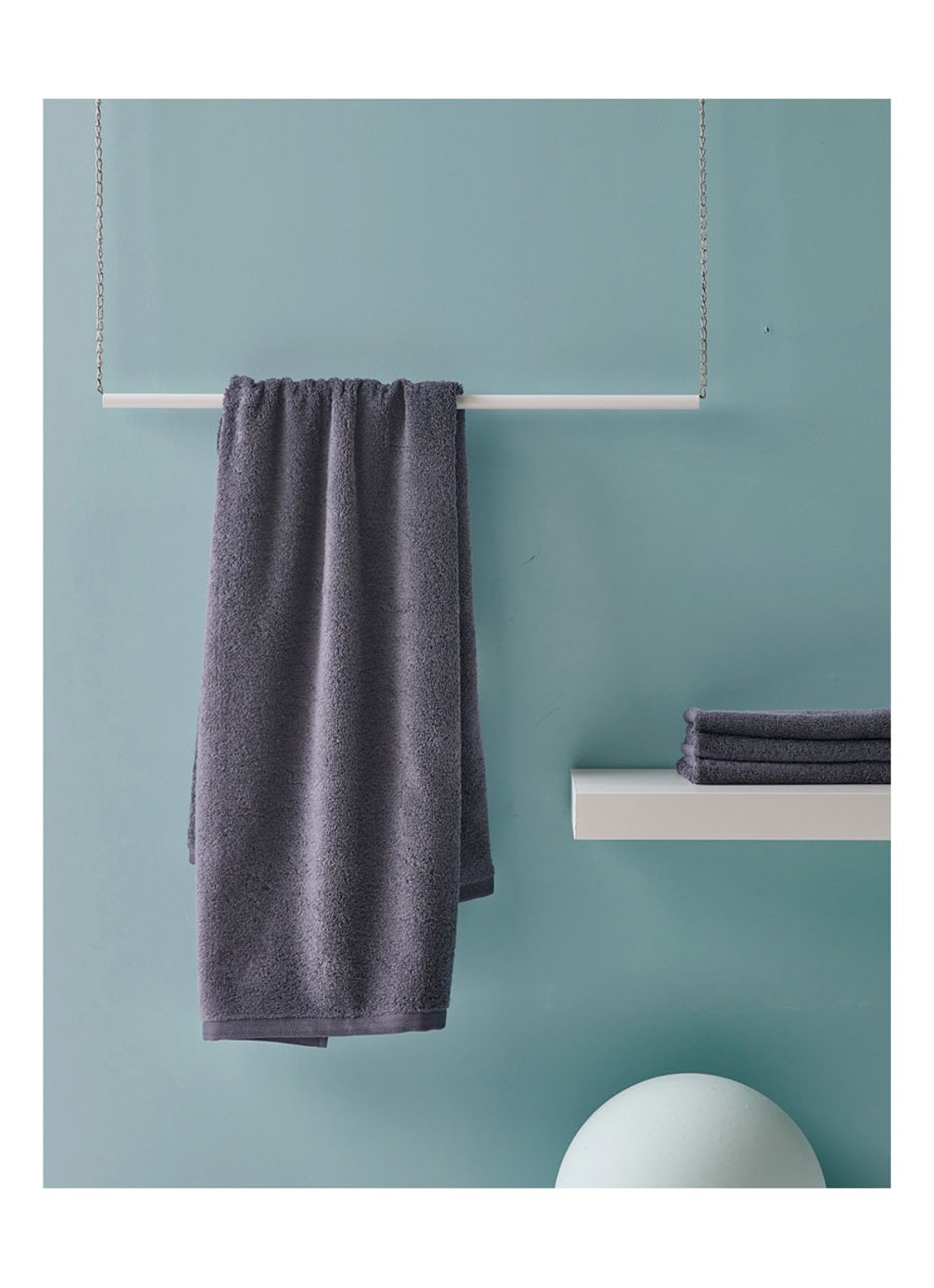 Aquanova London badlaken 70 cm x 130 cm - voorkant 2 antraciet