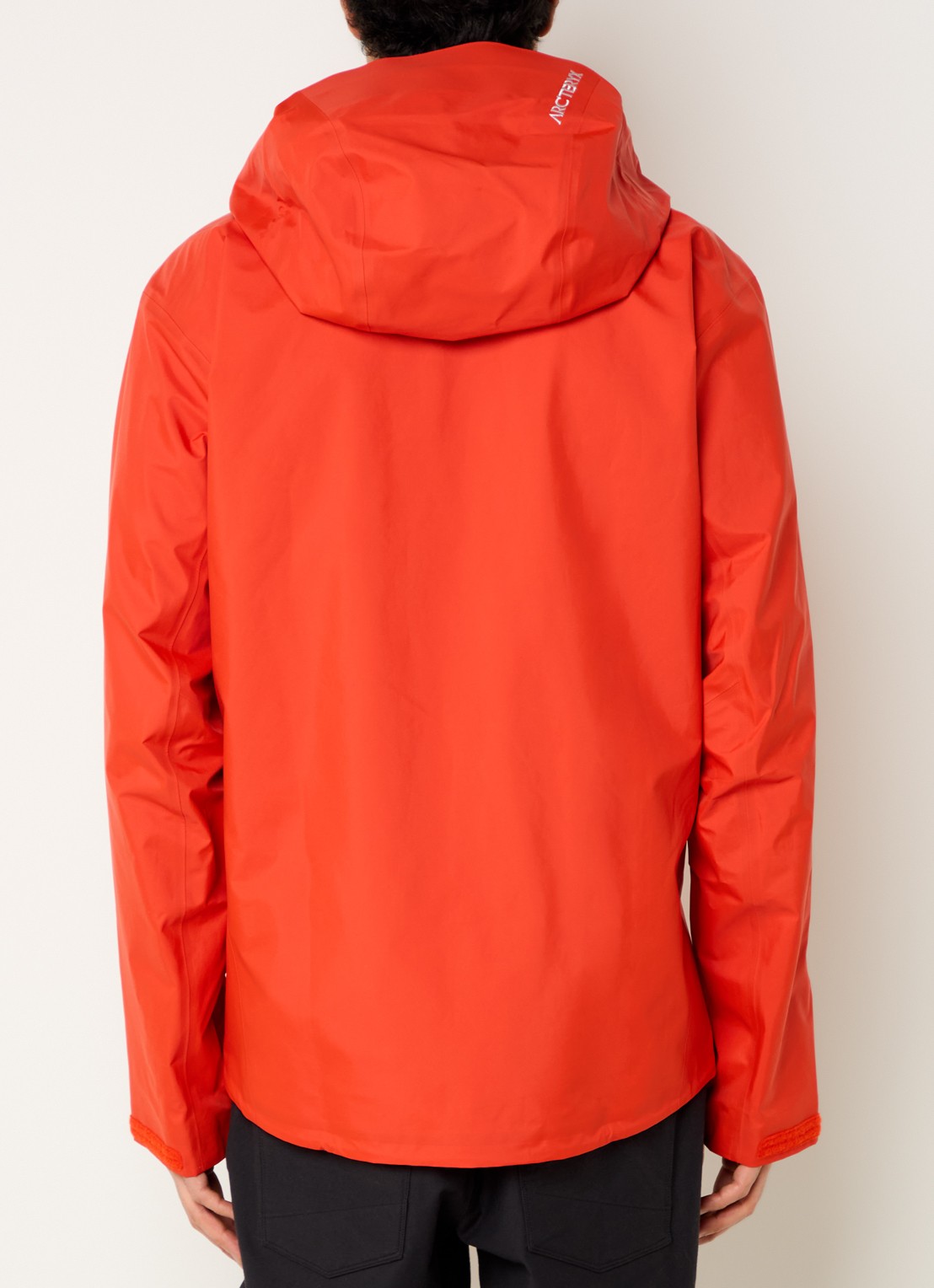 Arc'teryx Beta Gore-Tex jack met capuchon en ritszakken - achterkant 2 rood