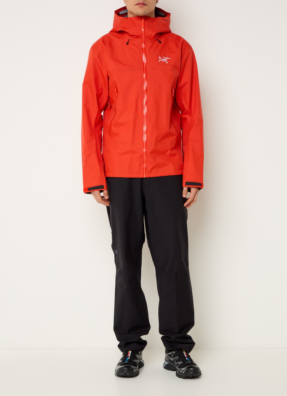 Arc'teryx Beta Gore-Tex jack met capuchon en ritszakken - voorkant 4 rood