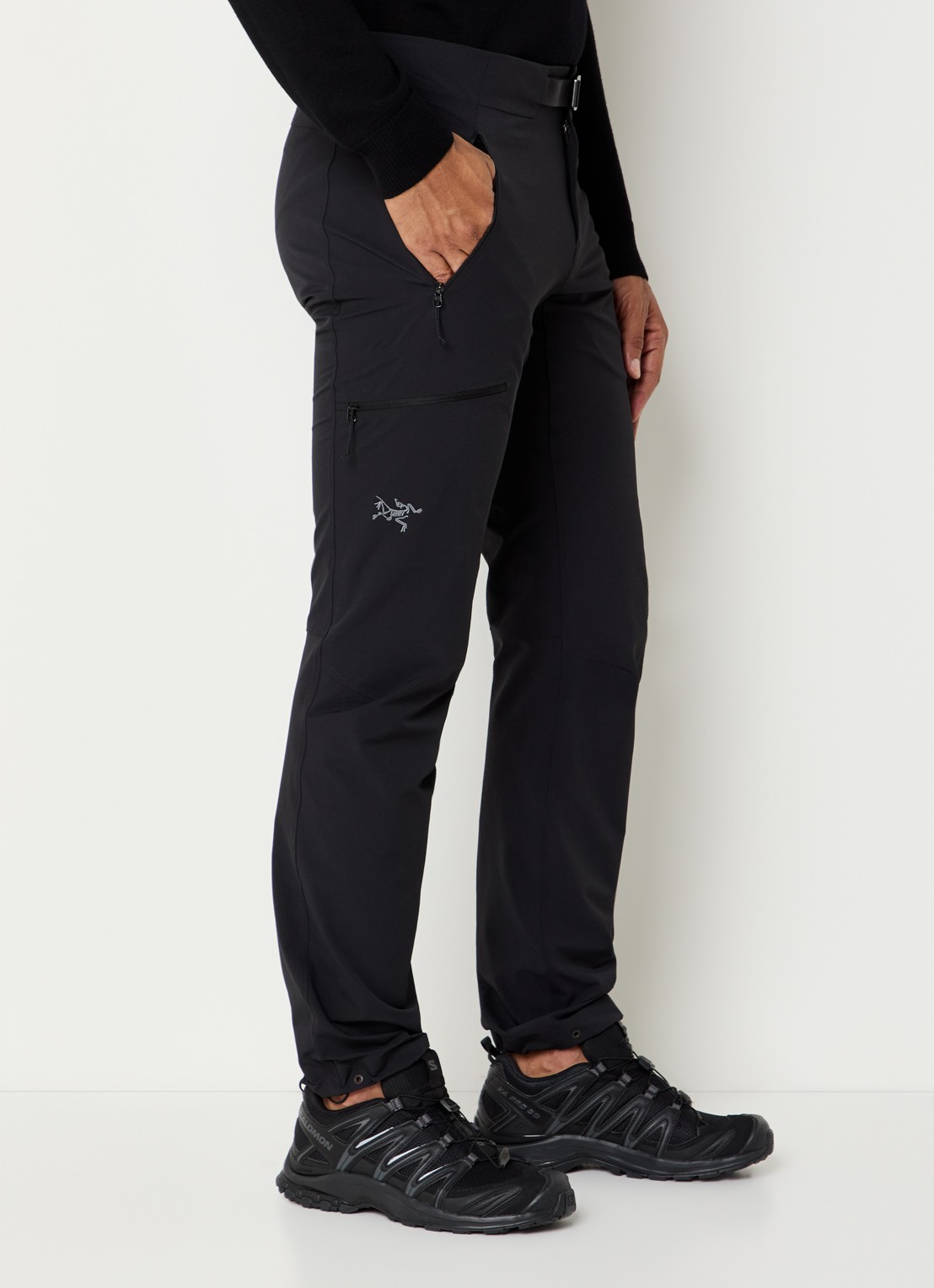 Arc'teryx Gamma tapered fit broek met logoborduring en steekzakken  - detail 2 zwart
