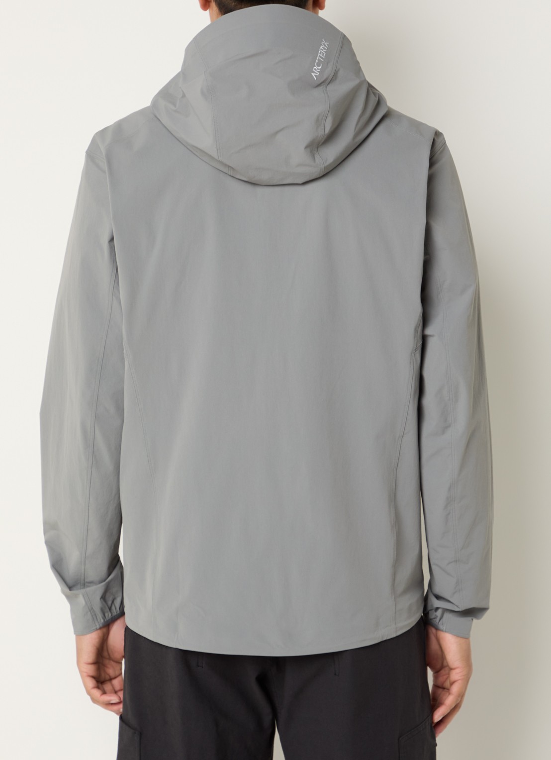 Arc'teryx Gamma windjack met logoborduring en ritszakken - achterkant grijs