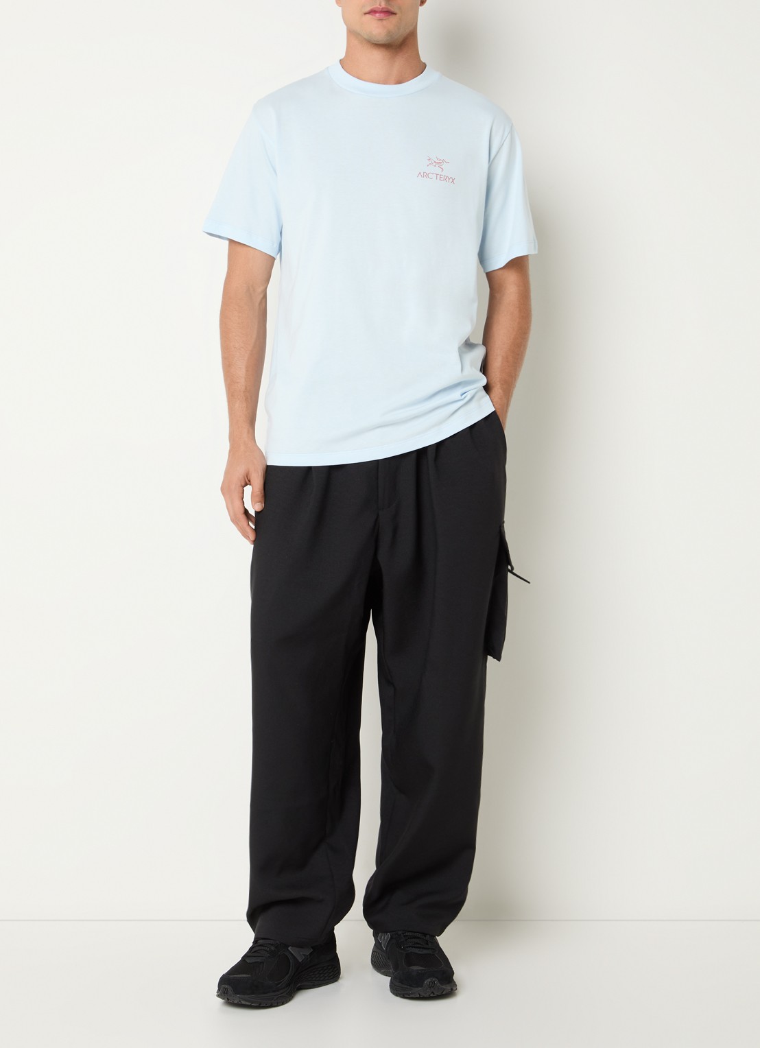 Arc'teryx Kragg T-shirt met logo- en backprint - voorkant 3 lichtblauw