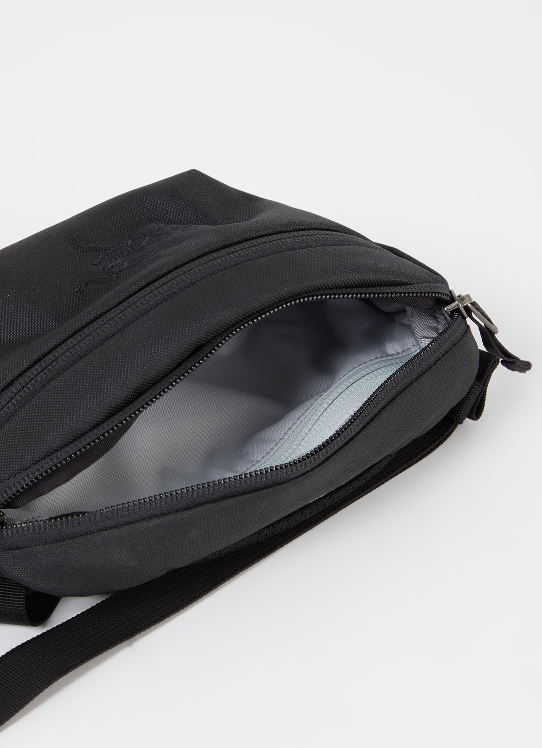 Arc'teryx Mantis 1 heuptas met logo - detail 3 zwart