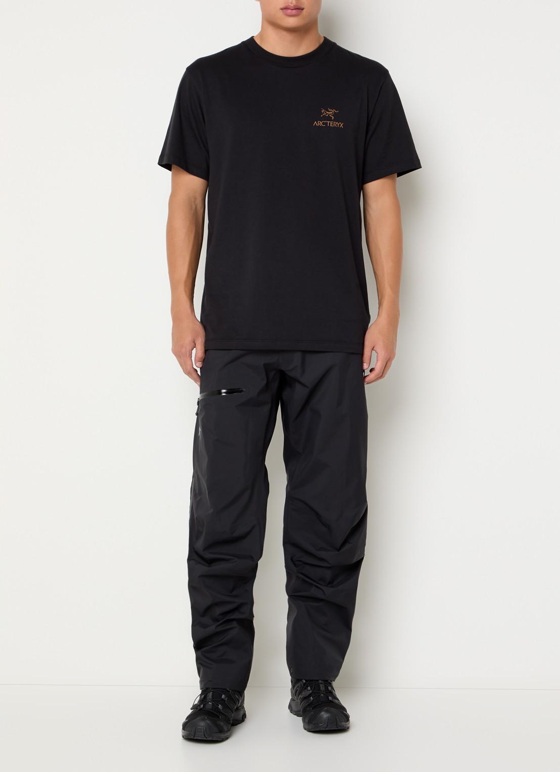 Arc'teryx T-shirt met logo- en backprint - voorkant 3 zwart