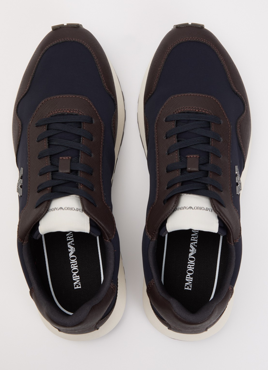 Armani ASV Nylon sneakers met leren details en logo  - detail 2 donkerblauw