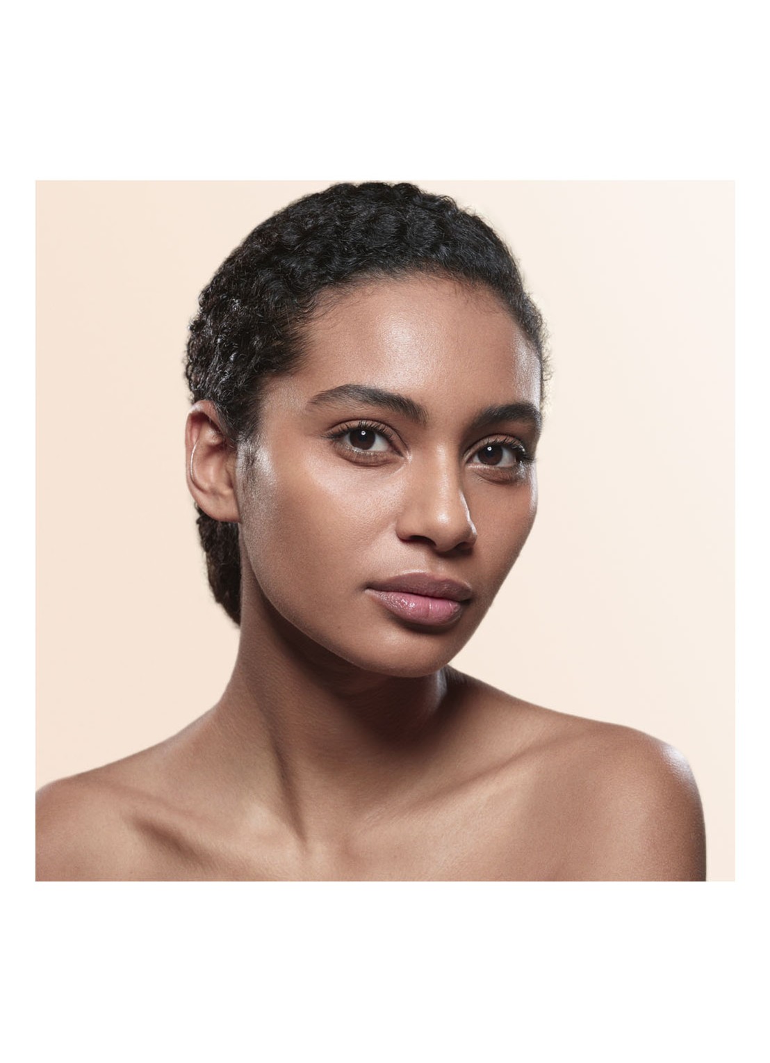 Armani Beauty Luminous Silk Foundation - detail 7 8.75
