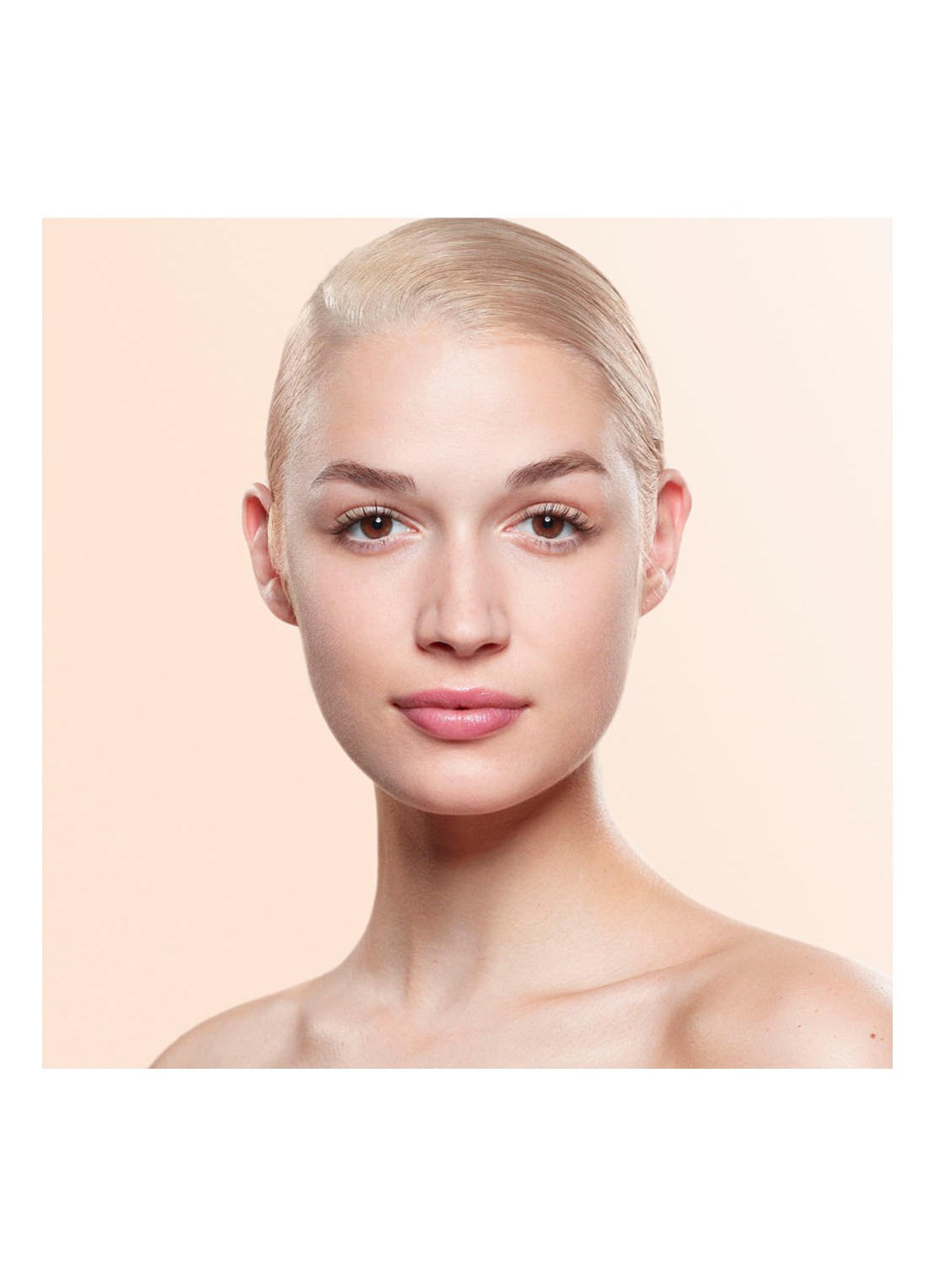 Armani Beauty Luminous Silk Foundation - detail 6 4.5