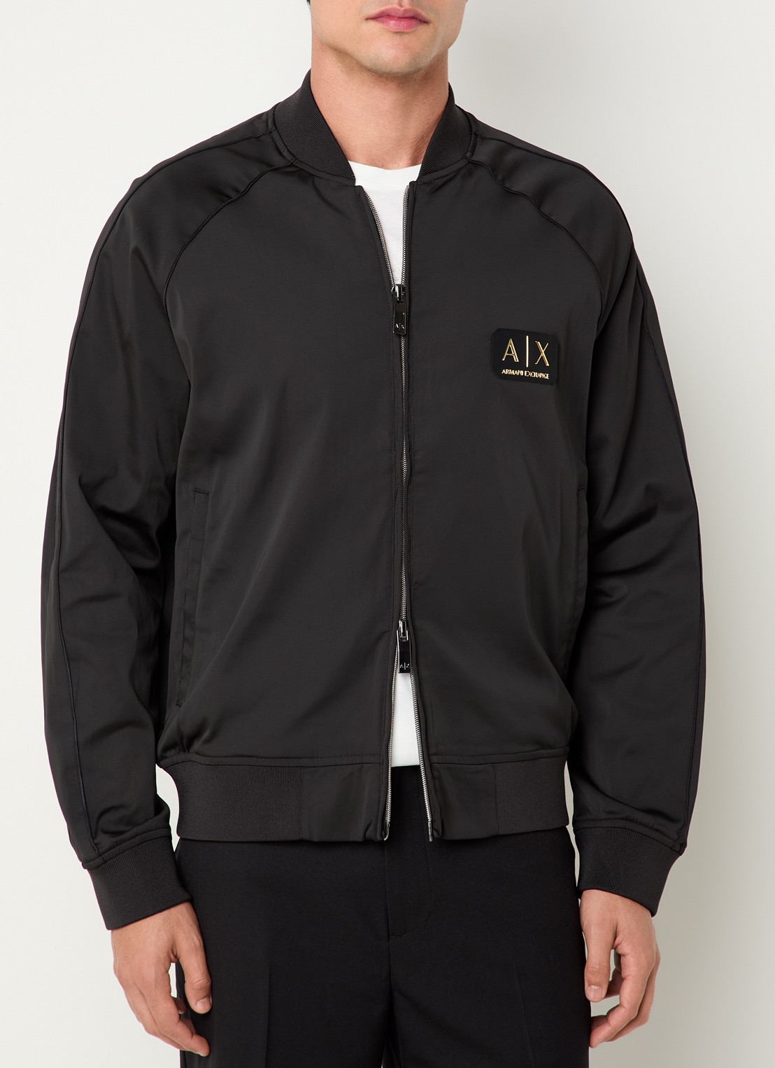 Armani Bomberjack met logo en ritszakken - detail zwart