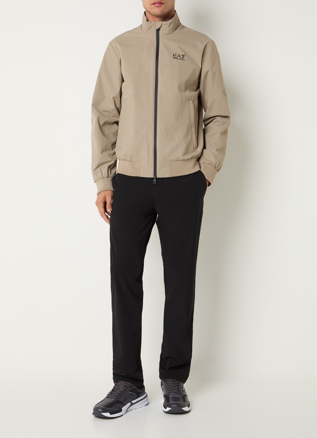 Armani Bomberjack met ritszakken en logo - voorkant 2 camel