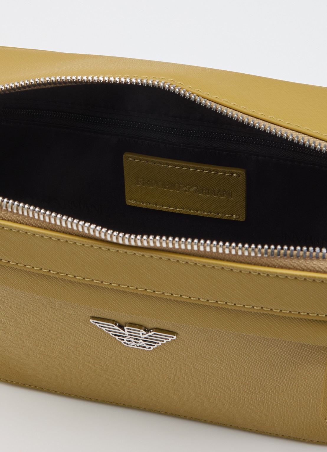 Armani Business Regenerated crossbodytas van imitatieleer met afneembare schouderriem  - detail 3 olijfgroen
