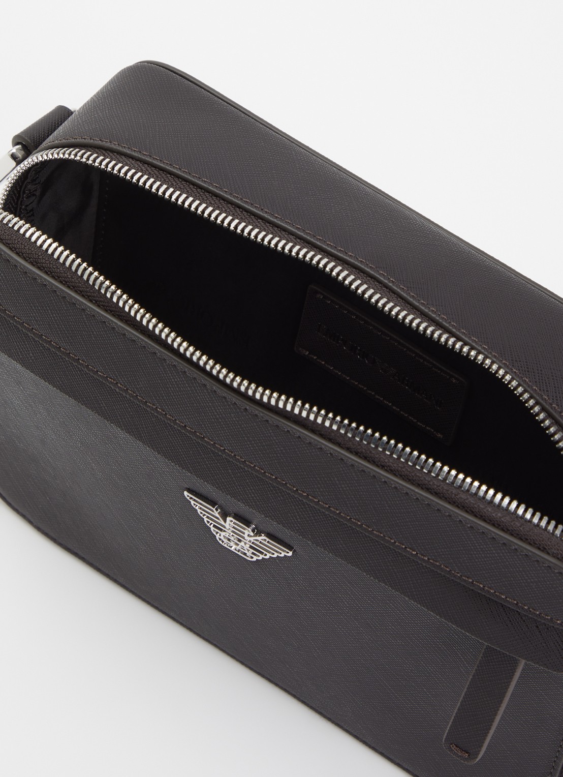 Armani Crossbodytas met afneembare schouderriem en logo - detail 2 donkerbruin