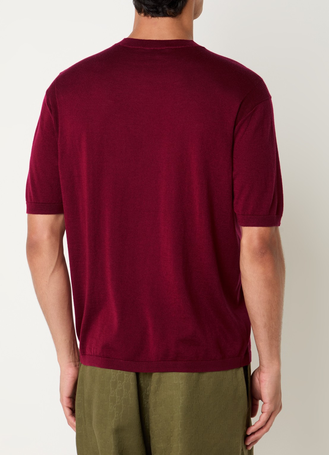 Armani Fijngebreid T-shirt in zijdeblend - achterkant donkerrood