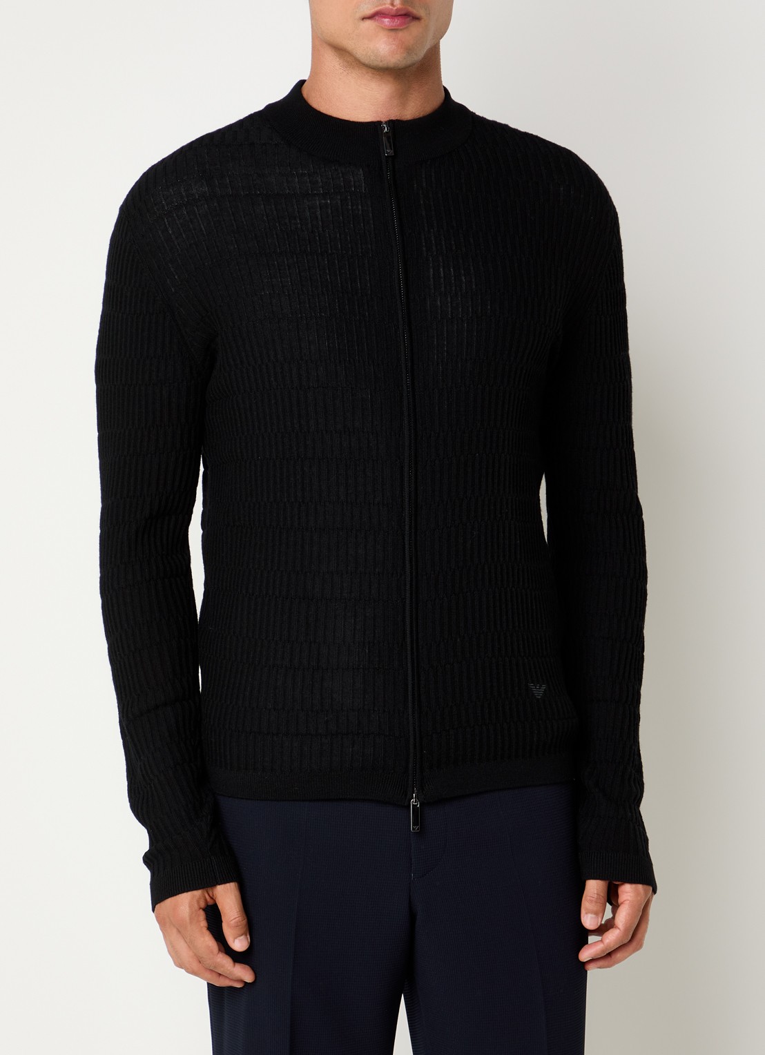 Armani Fijngebreid vest in wolblend - detail zwart