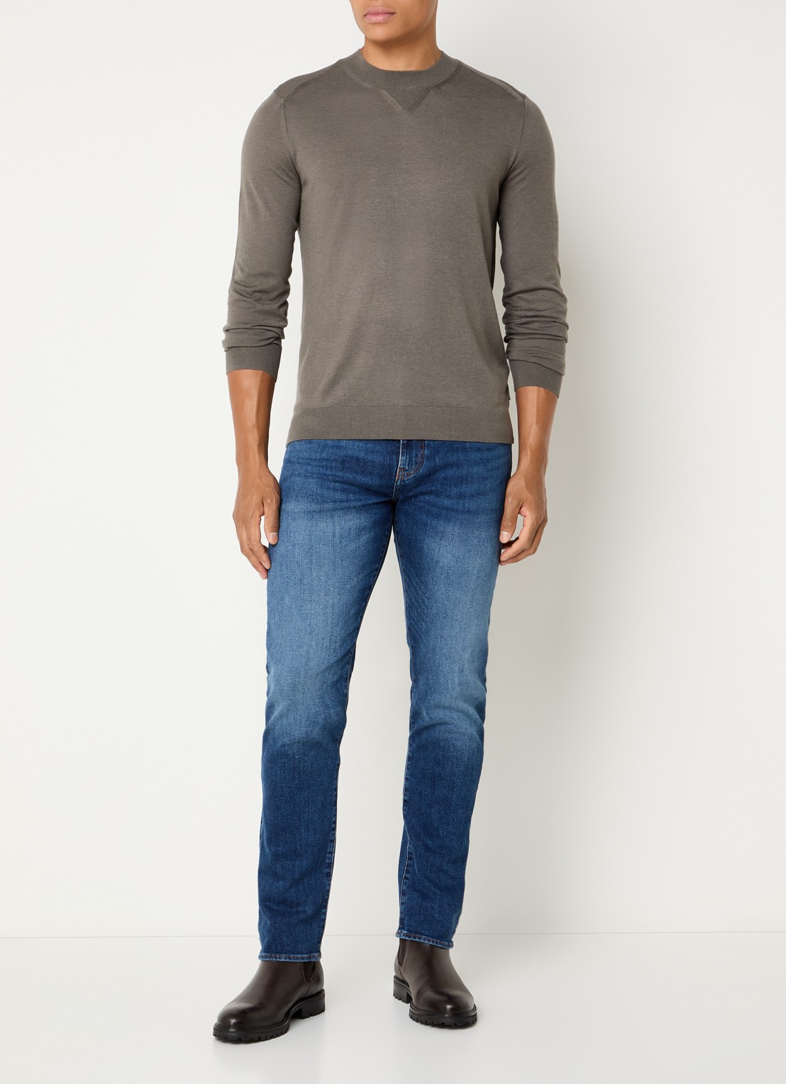 Armani Fijngebreide pullover in wolblend met ronde hals - voorkant 2 grijs