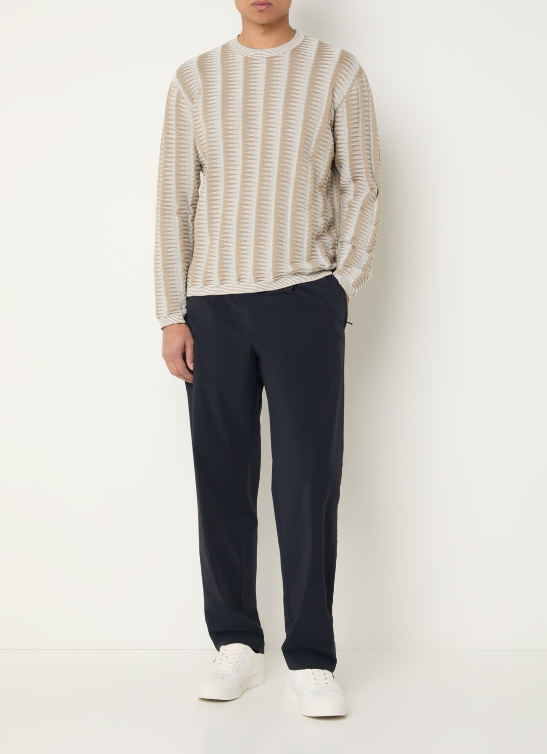 Armani Fijngebreide pullover met grafische print - voorkant 3 khaki