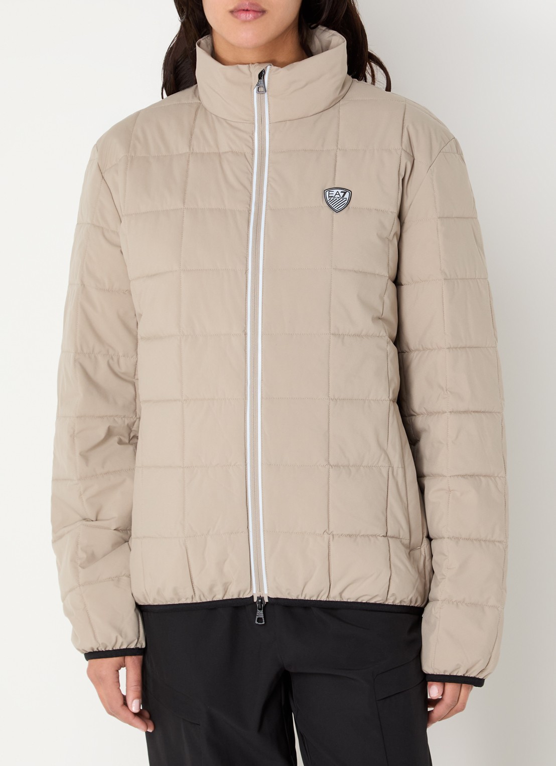 Armani Gewatteerd jack met logo en donsvulling - detail 4 donkerbeige