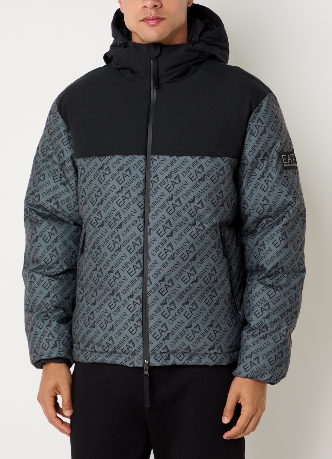 Armani Gewatteerd jack met logoprint  - detail bronsgroen