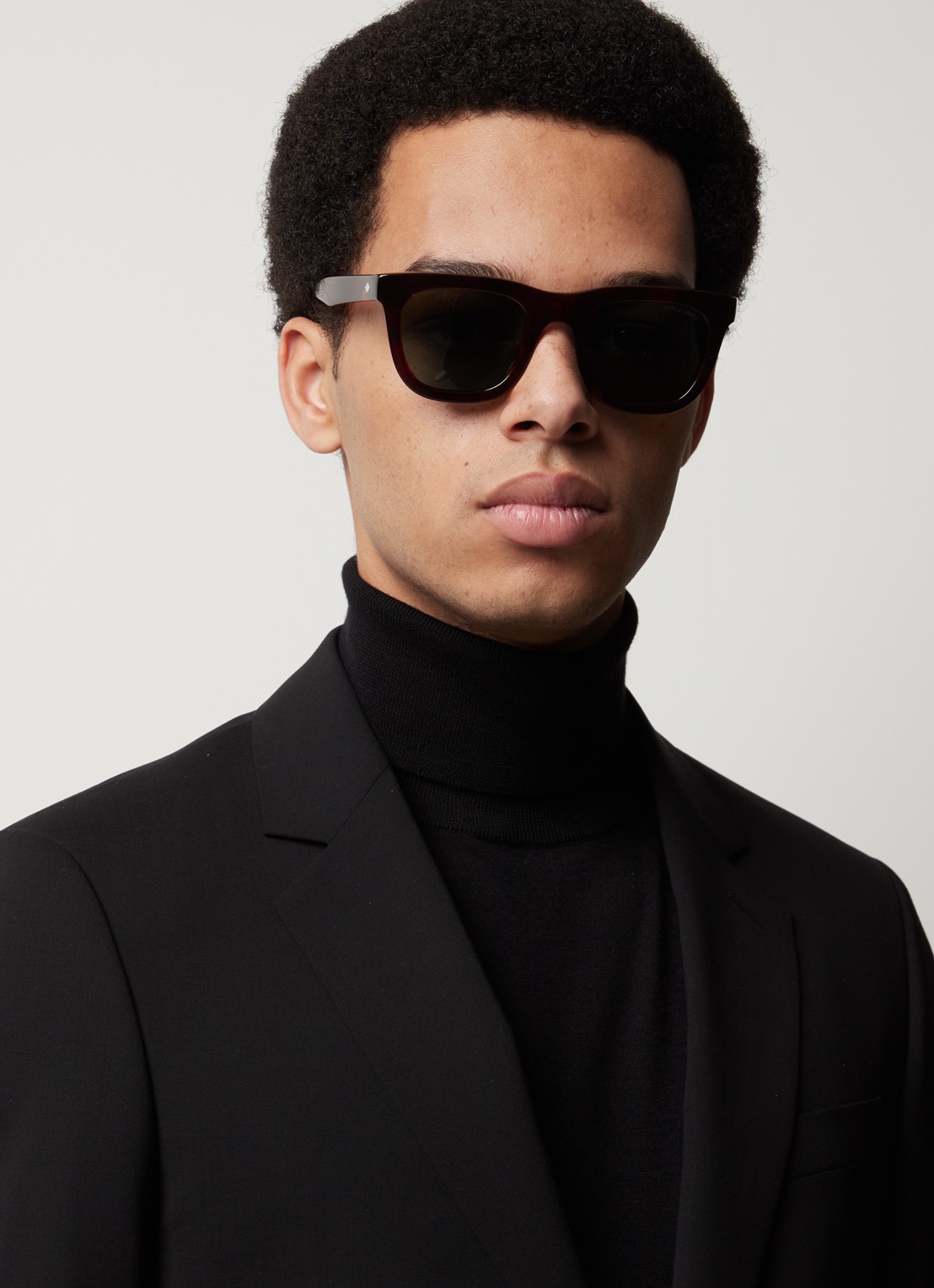 Armani Giorgio Armani *AR8171  GRY SH - voorkant 5 kastanjebruin