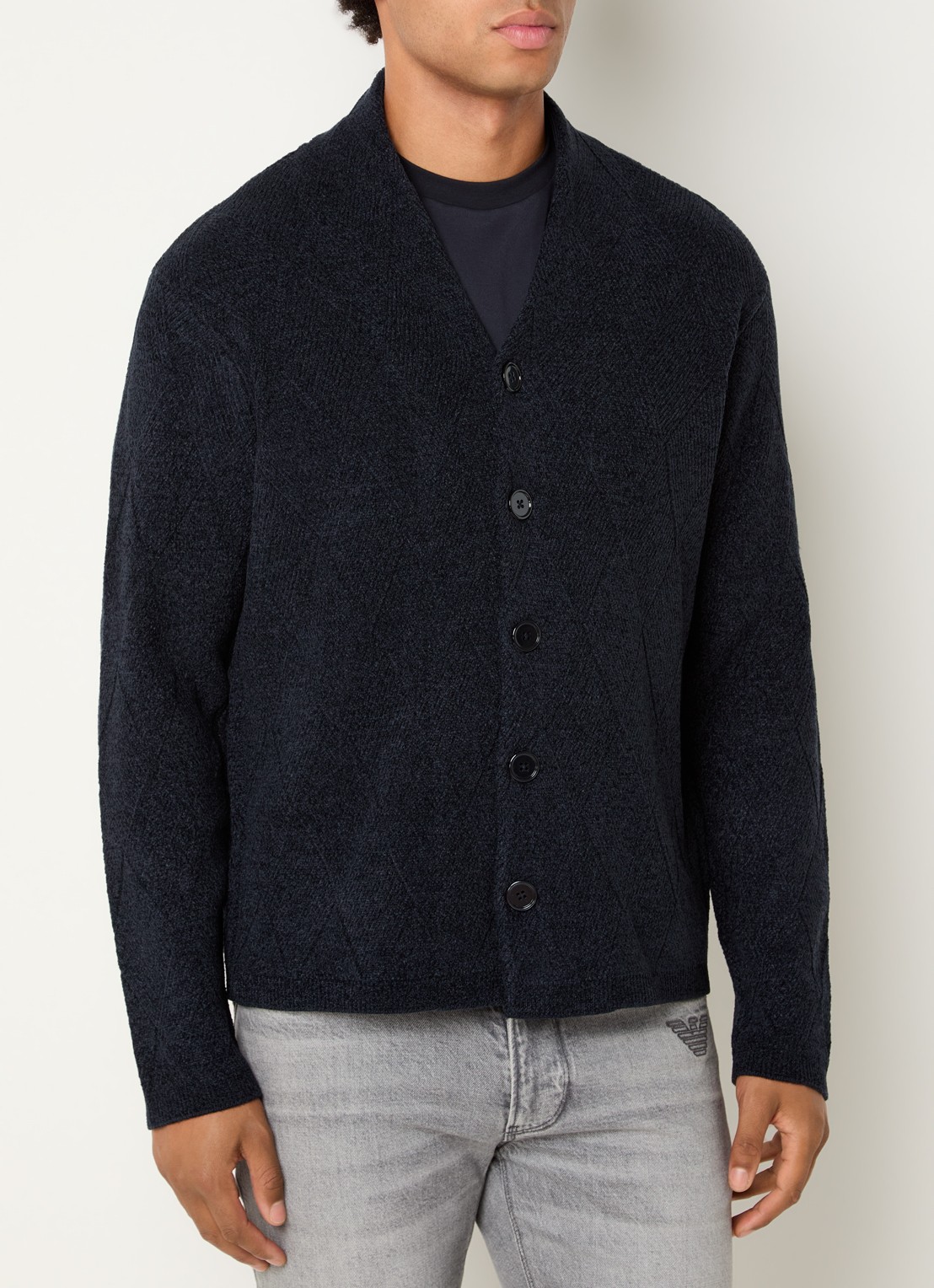 Armani Grofgebreid vest in wolblend met V-hals - detail 2 donkerblauw