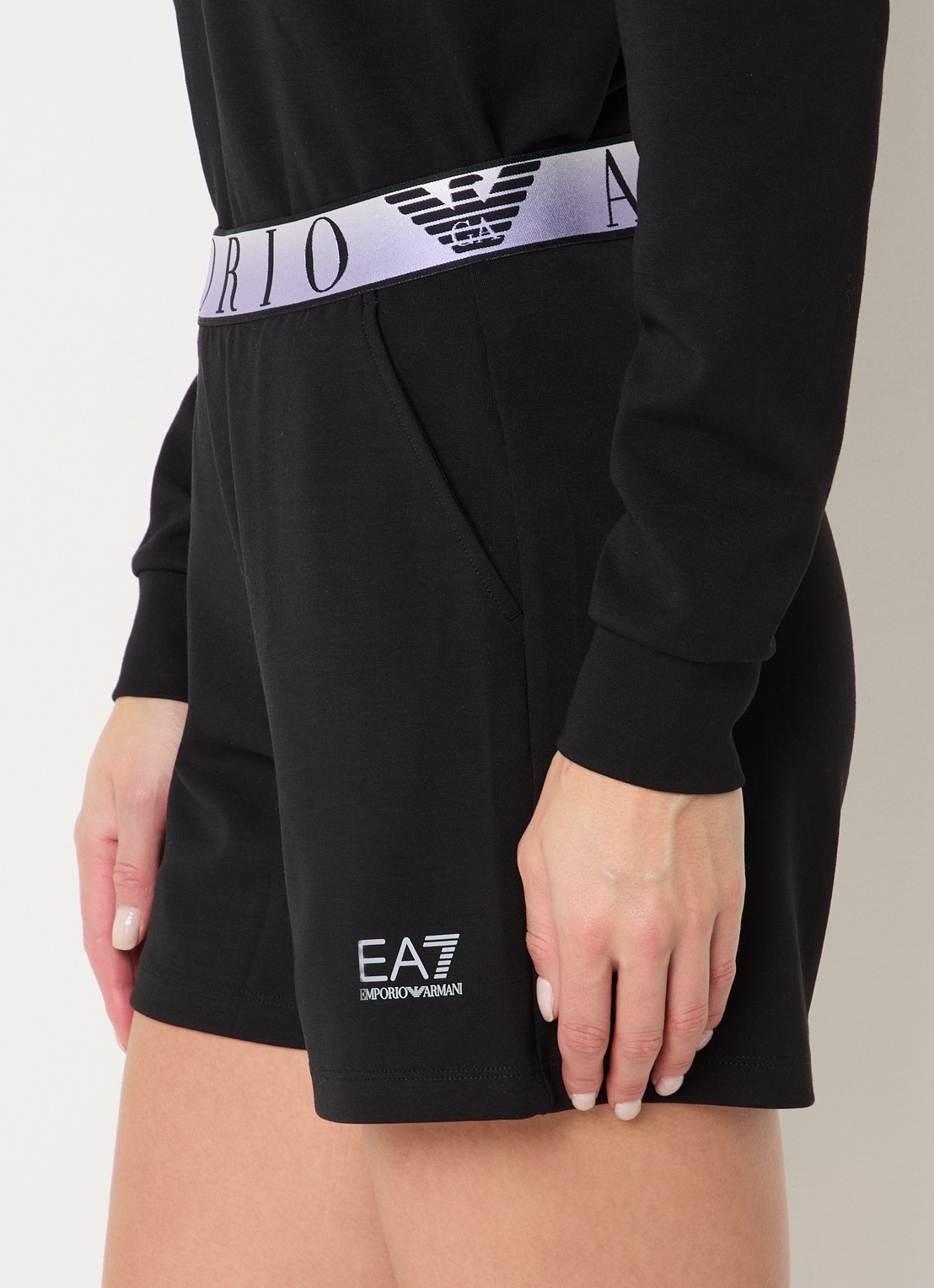 Armani High waist straight fit korte broek met logoband en steekzakken - detail 5 zwart