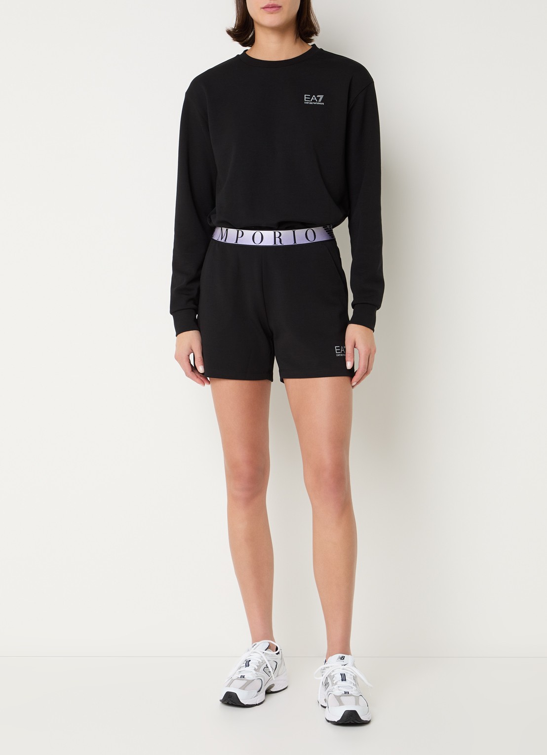 Armani High waist straight fit korte broek met logoband en steekzakken - voorkant 3 zwart