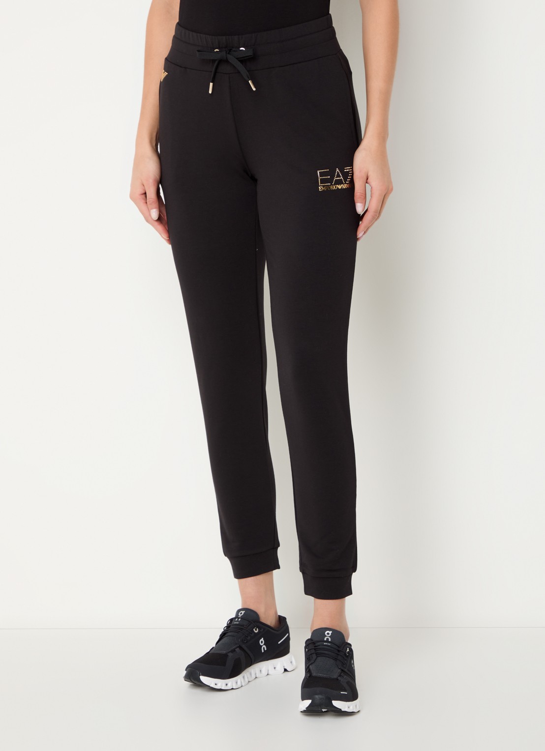 Armani High waist tapered fit joggingbroek met logo en strass - detail 2 zwart