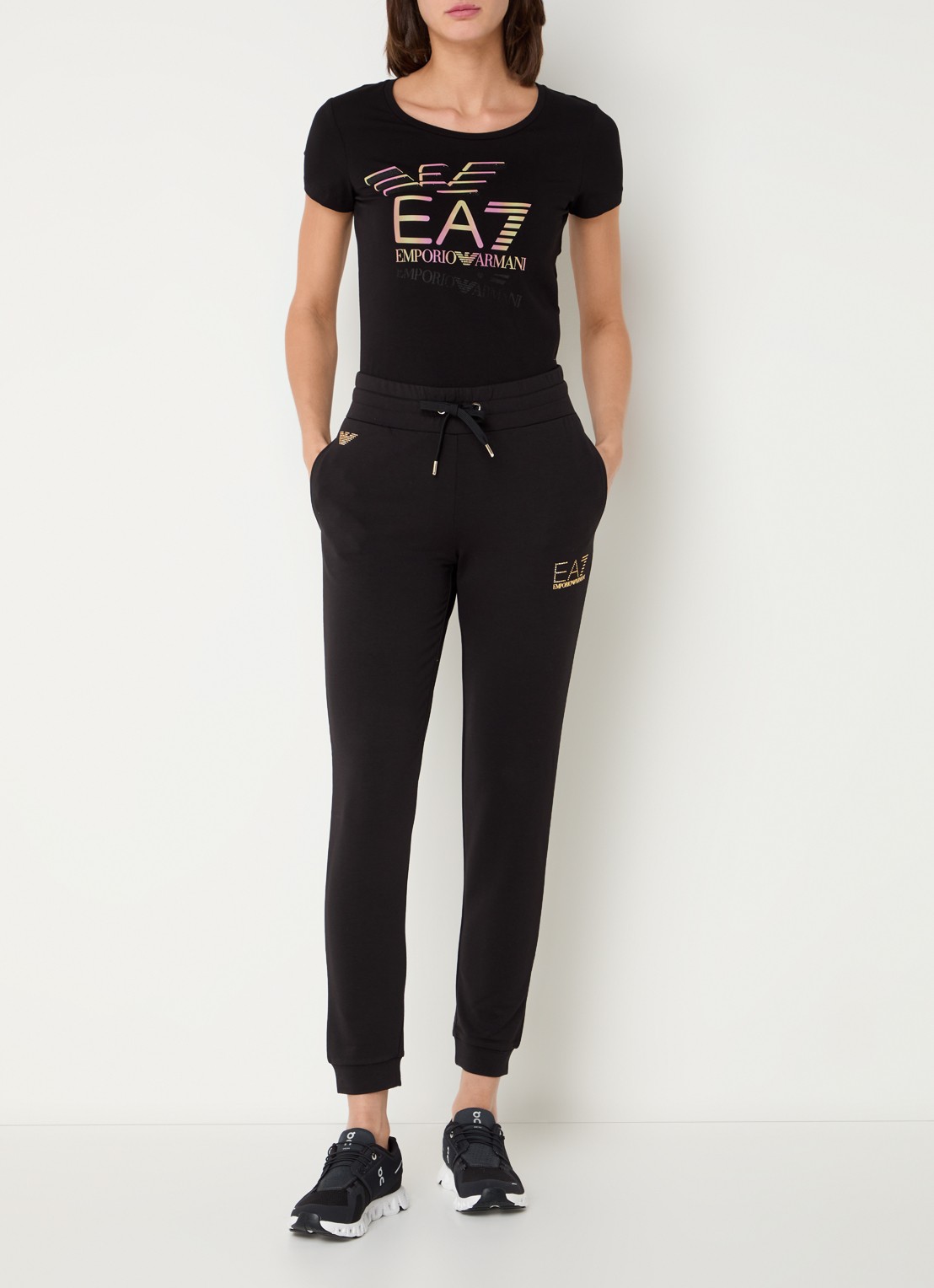 Armani High waist tapered fit joggingbroek met logo en strass - voorkant 5 zwart