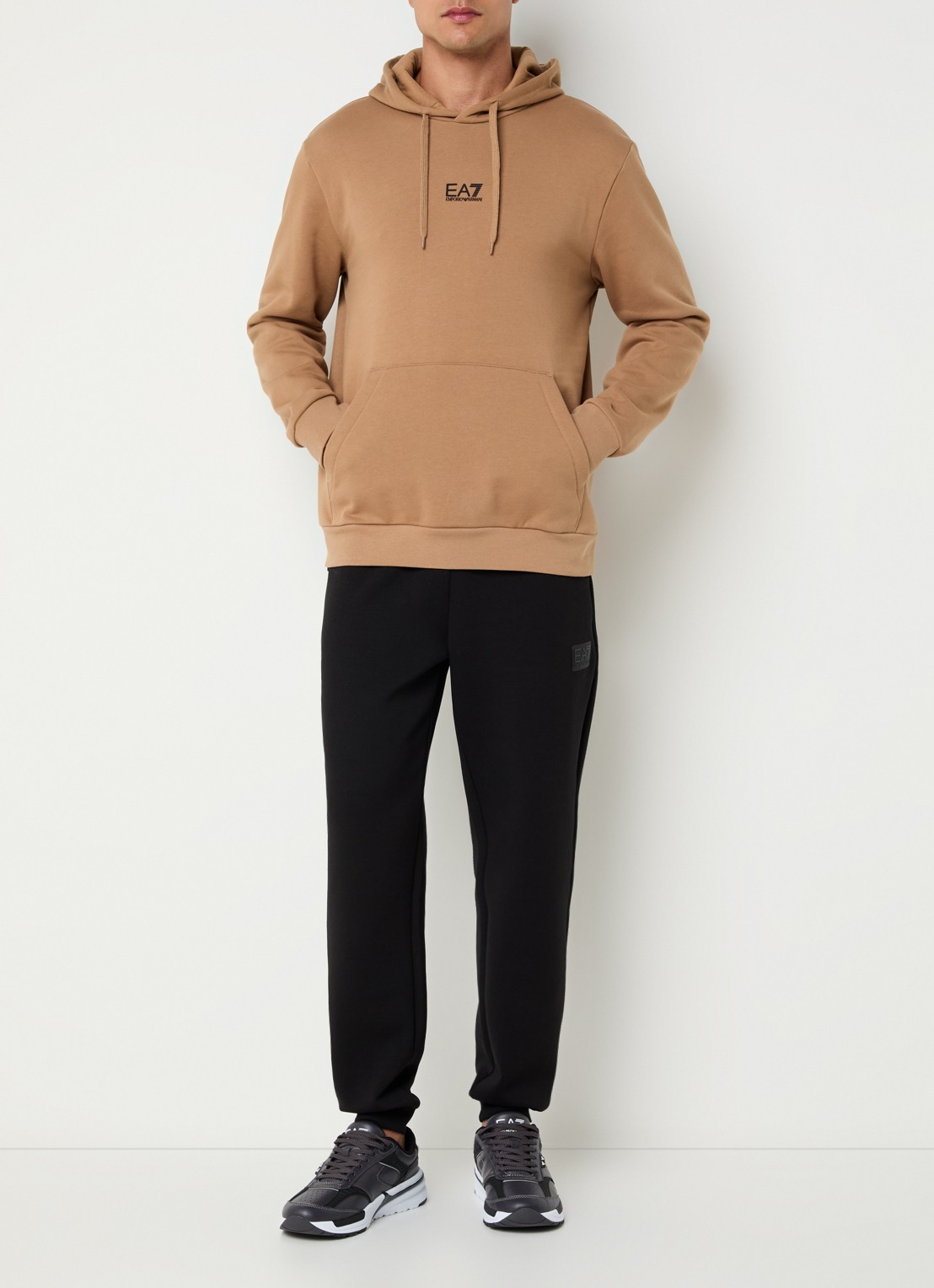 Armani Hoodie met logo - voorkant 5 camel