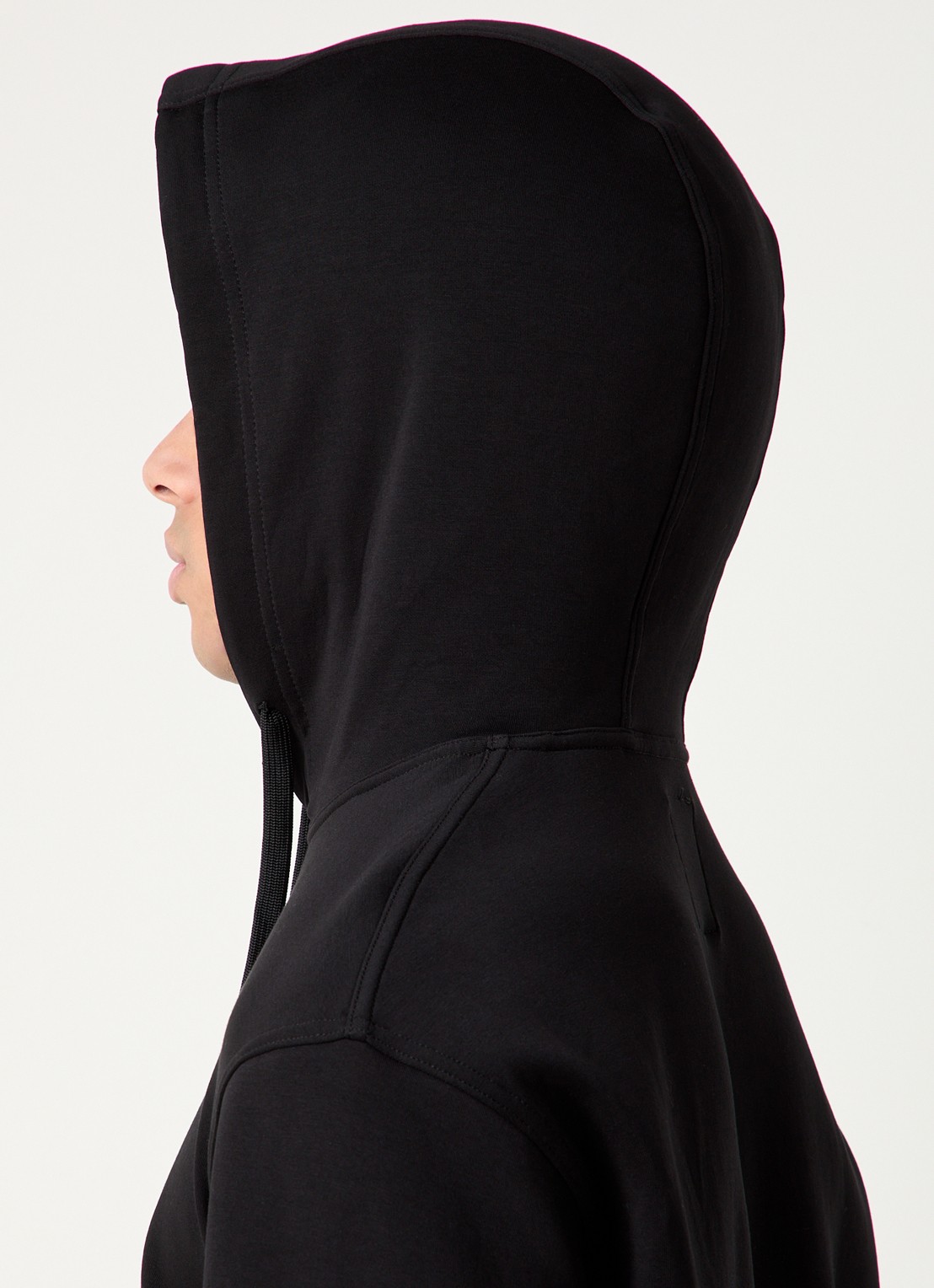 Armani Hoodie met logoborduring - detail 5 zwart