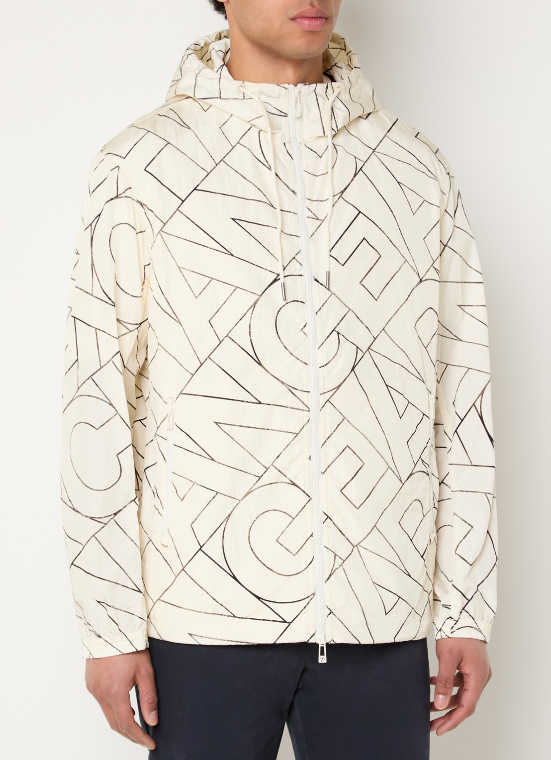 Armani Jack met capuchon en logoprint - detail 4 creme