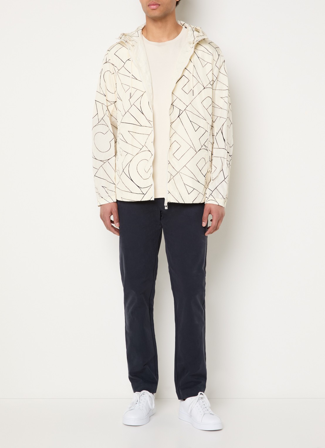 Armani Jack met capuchon en logoprint - voorkant 3 creme