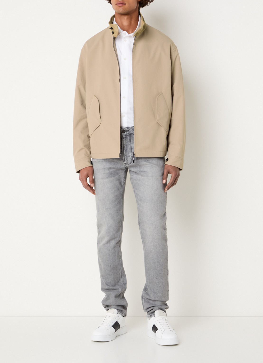 Armani Jack met klepzakken - voorkant 2 beige